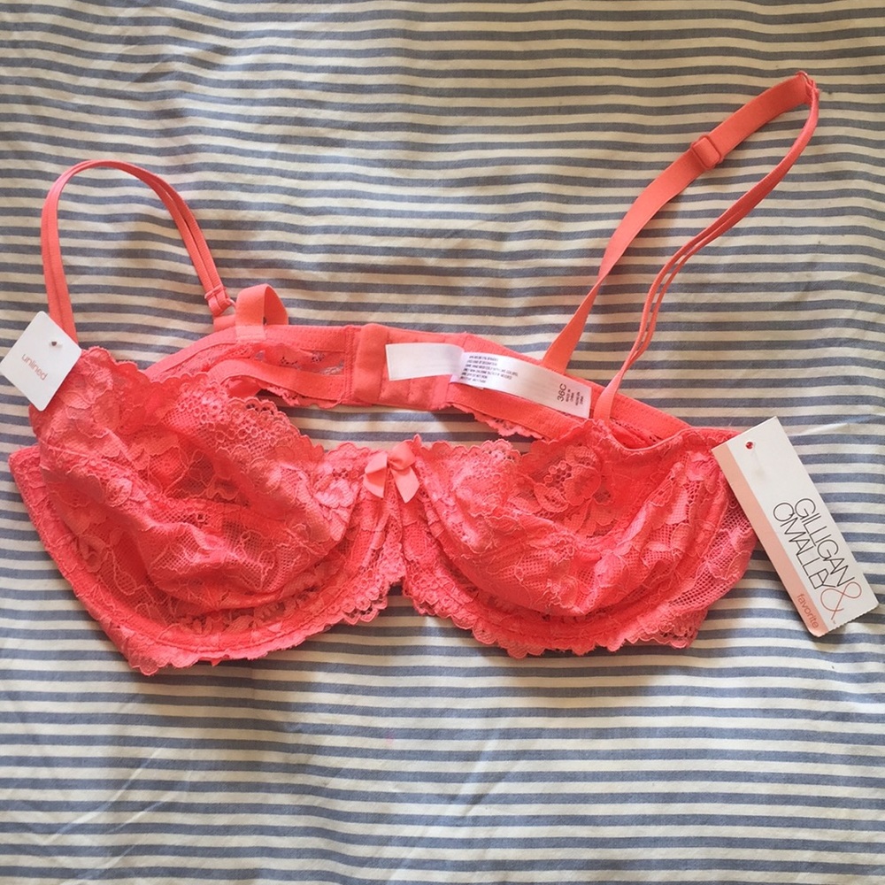 Coral colored lace bra size 34c